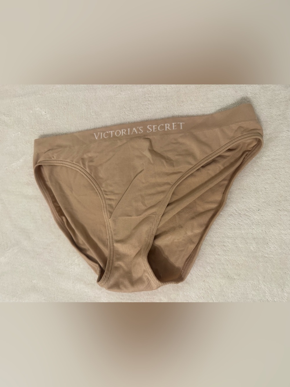 Victoria's Secret Women's BIKINI Panties Beige Size Medium NEW WITHOUT TAGS!